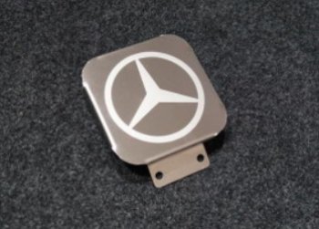 1 249 р. Заглушка на фаркоп с логотипом Mercedes-Benz (на фаркопы TCC, нержавеющая сталь) TCC  Mercedes-Benz X class  W470 (2017-2020). Увеличить фотографию 1