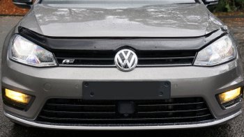 2 499 р. Дефлектор капота SIM  Volkswagen Golf  7 (2012-2020). Увеличить фотографию 1